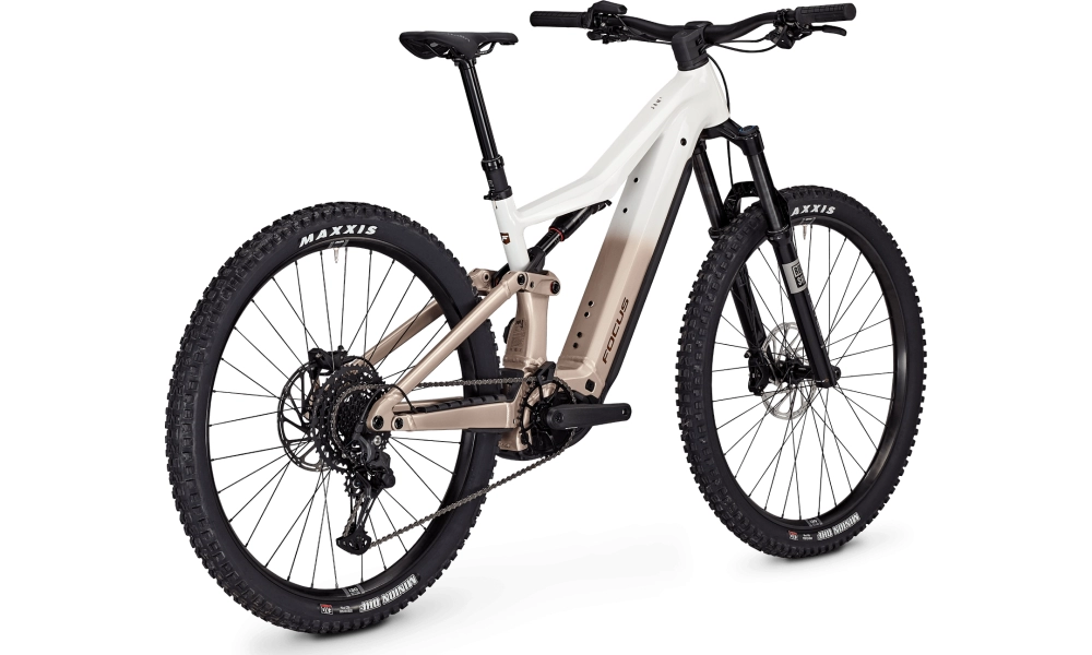 Focus JAM² 6.7 roz. M Srebrny 800 Wh tył